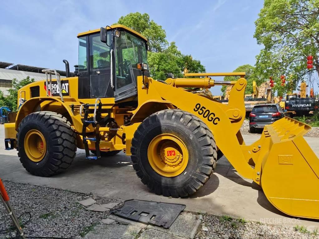 CAT 950 GC Iekrāvēji uz riteņiem