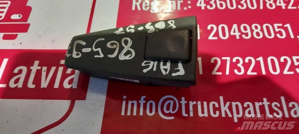 Volvo FH 12.  20568858 Kabīnes un interjers