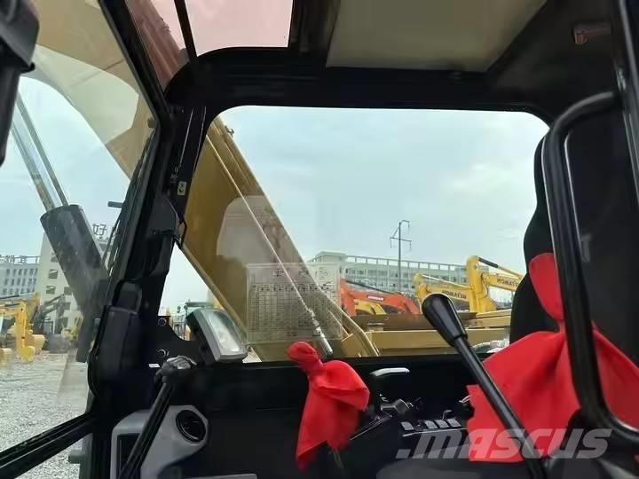 CAT 307 Kāpurķēžu ekskavatori