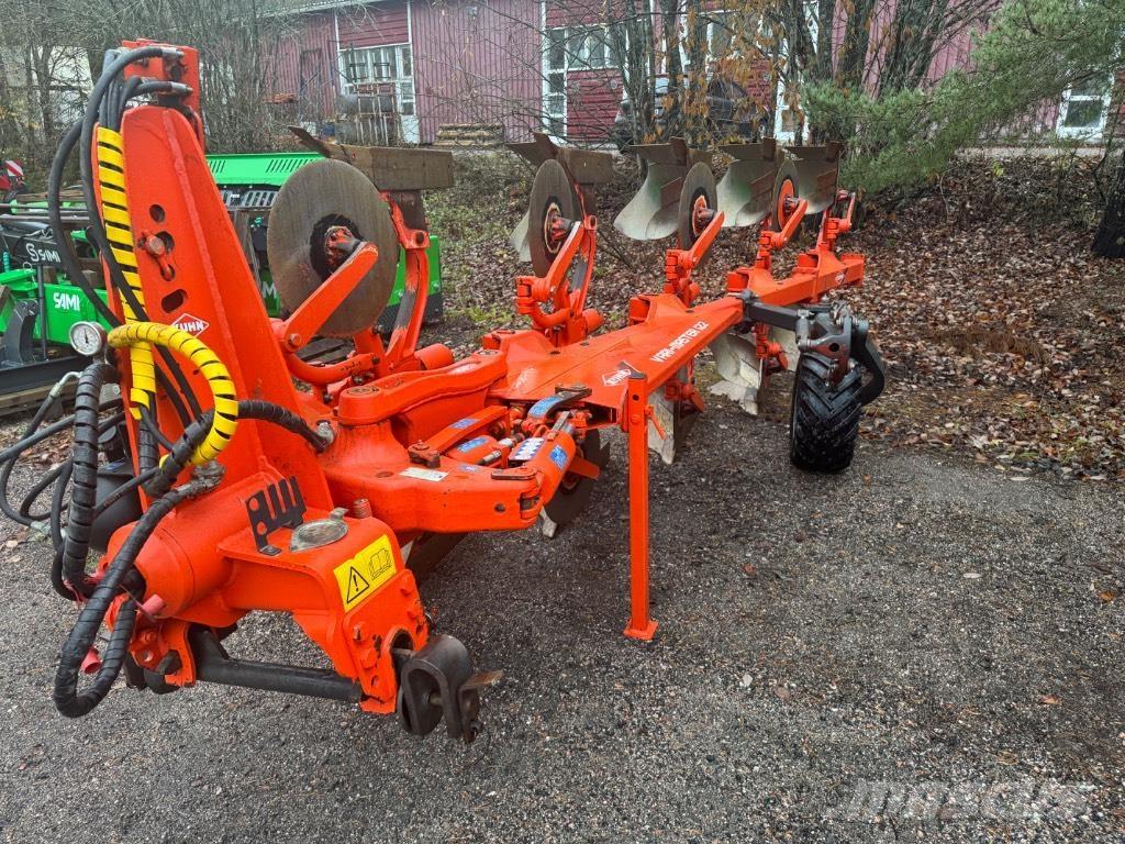 Kuhn Vari-Master 122 Maiņvērsējarkli