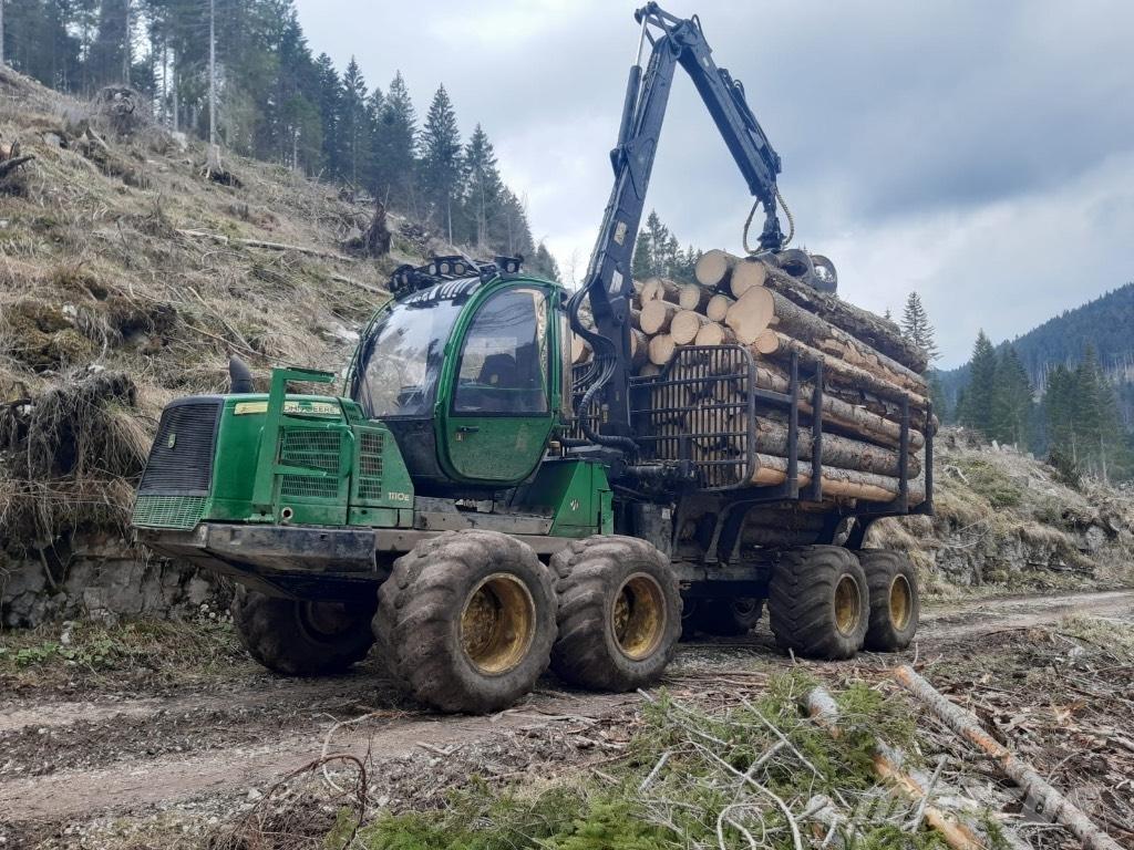 John Deere 1110 E Forvarderi