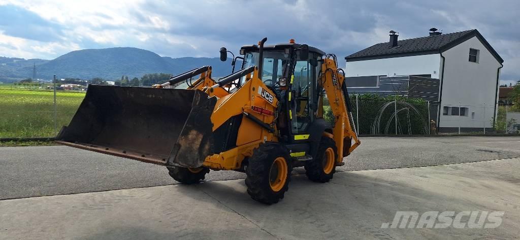 JCB 3CX COMPACT Ekskavatori-iekrāvēji