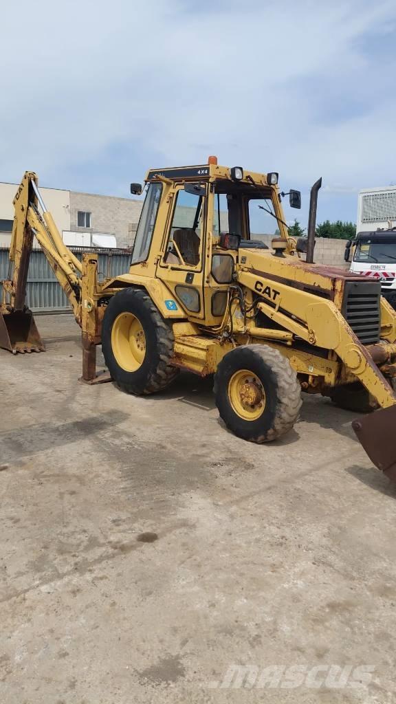 CAT 428 B 4x4 Ekskavatori-iekrāvēji