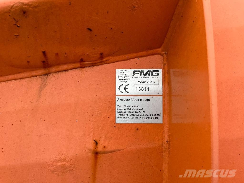 FMG 390 Sniega naži un tīrītāji
