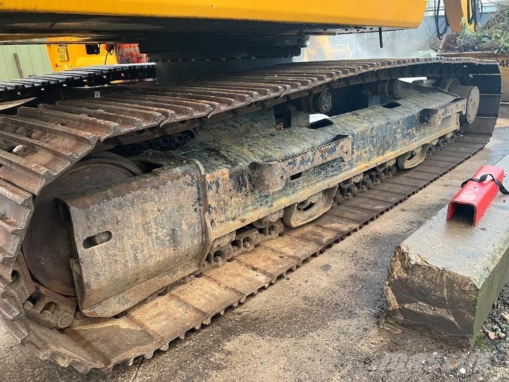 JCB 220 X Series Kāpurķēžu ekskavatori