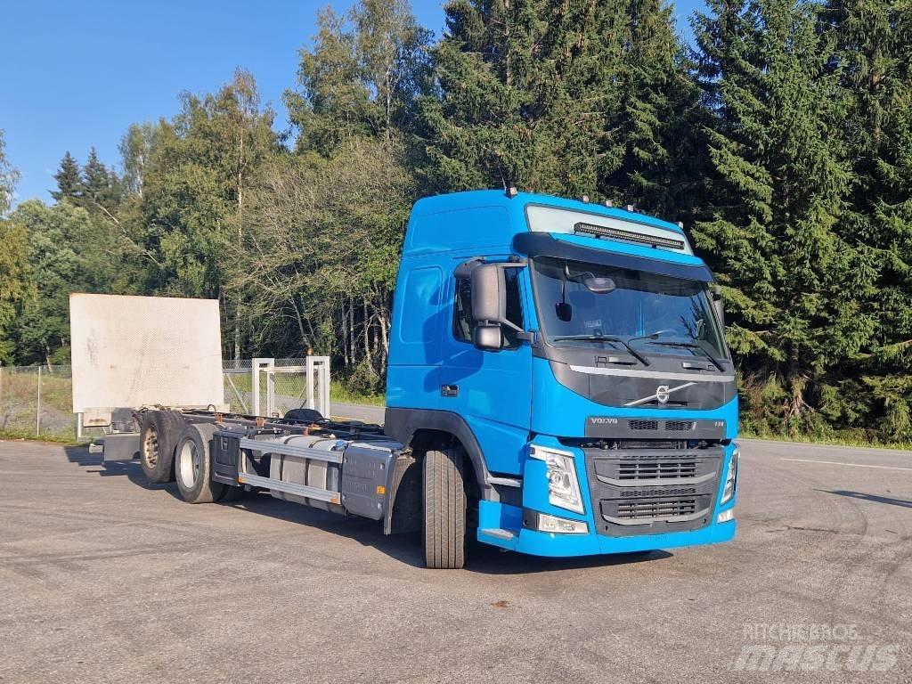 Volvo FM500 6X2*4 Šasija ar kabīni