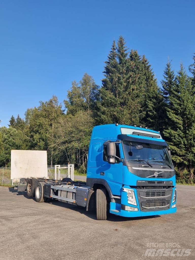 Volvo FM500 6X2*4 Šasija ar kabīni