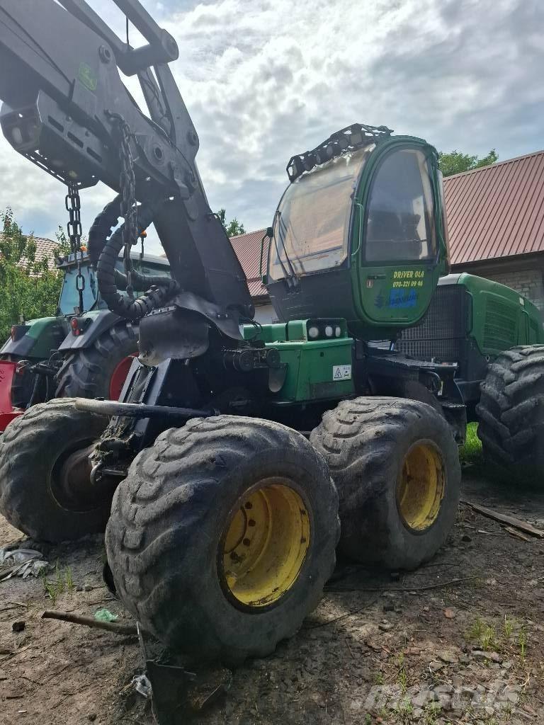 John Deere 1170 E Harvesteri
