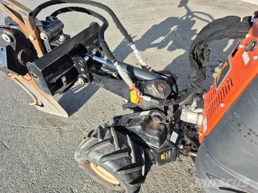 Ditch Witch R300 Tranšeju racēji