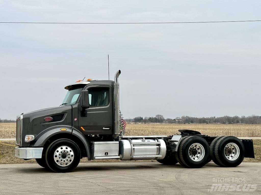 Peterbilt 567 Vilcēji