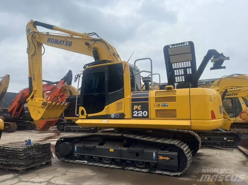 Komatsu PC 220-8 Kāpurķēžu ekskavatori
