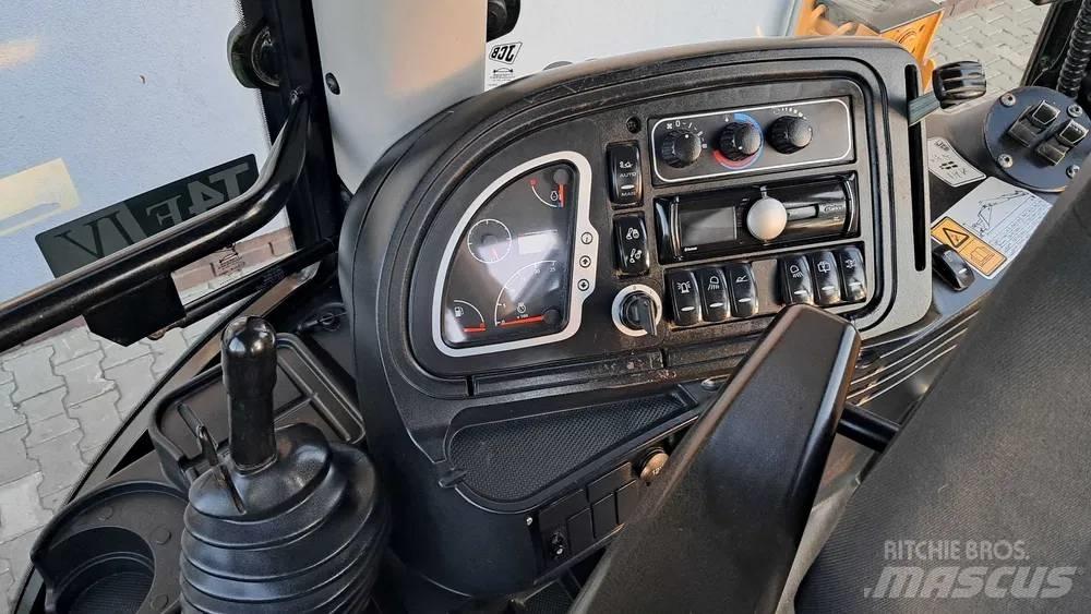 JCB 3 CX Super Ekskavatori-iekrāvēji