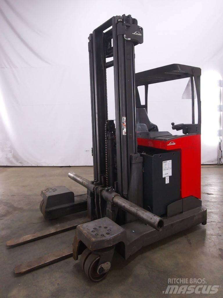 Linde R25F Četru virzienu krāvēji
