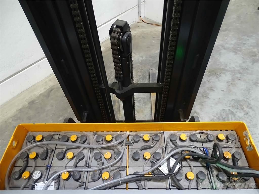 Still FM-X17 Lielaugstuma pārvadātājs