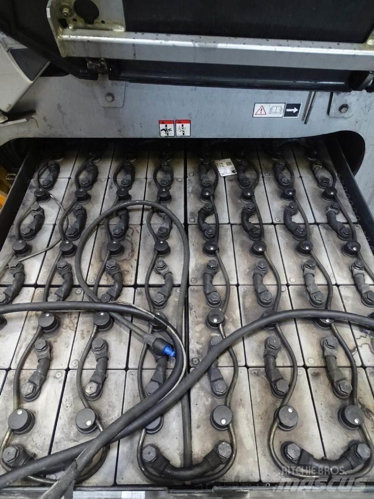 Still RX60-40 Elektriskie iekrāvēji