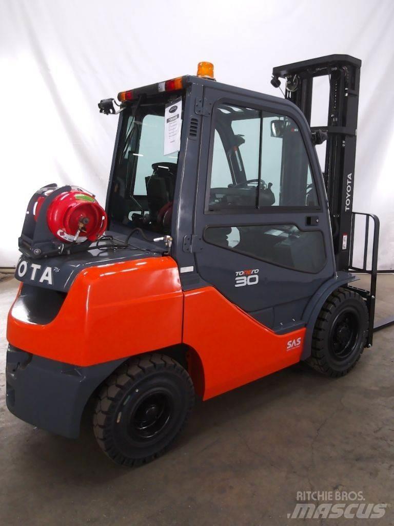 Toyota 02-8FGF30 LPG tehnika