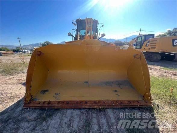 CAT 938M Iekrāvēji uz riteņiem