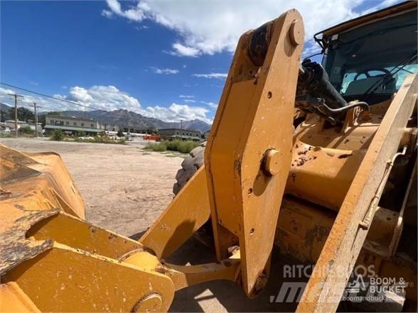CAT 950K Iekrāvēji uz riteņiem