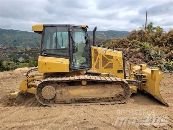 CAT D3 Kāpurķēžu buldozeri