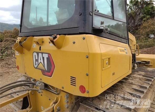 CAT D3 Kāpurķēžu buldozeri