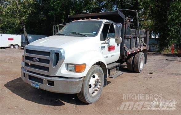 Ford F650 Pašizgāzējs