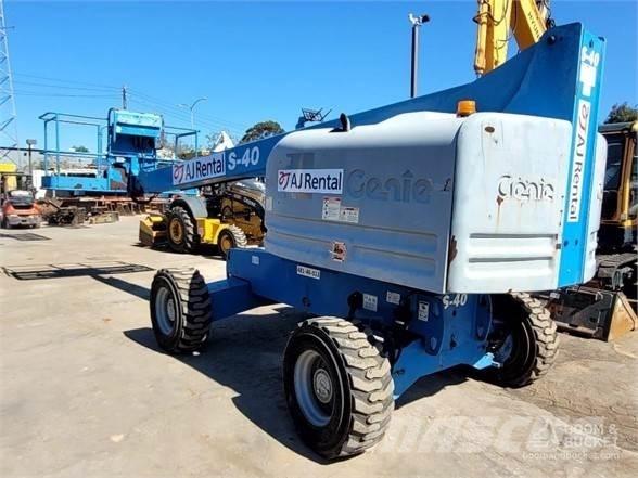 Genie S40 Teleskopiskie pacēlāji
