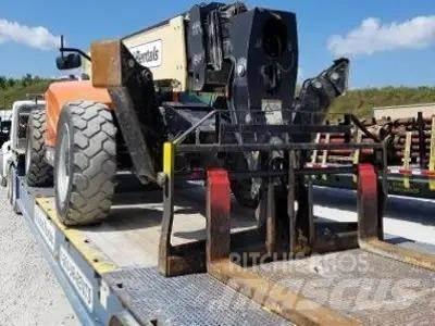 JLG 1055 Teleskopiskie manipulatori