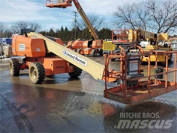 JLG 600S Teleskopiskie pacēlāji