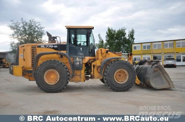Hyundai HL770-9A Iekrāvēji uz riteņiem