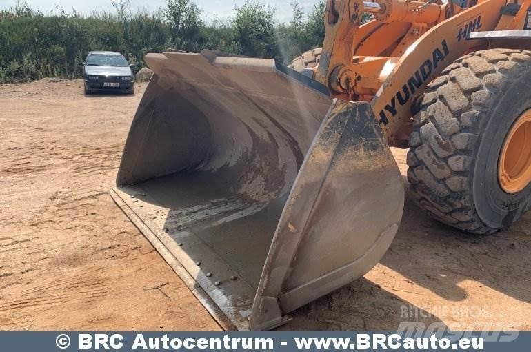 Hyundai HL970 Iekrāvēji uz riteņiem