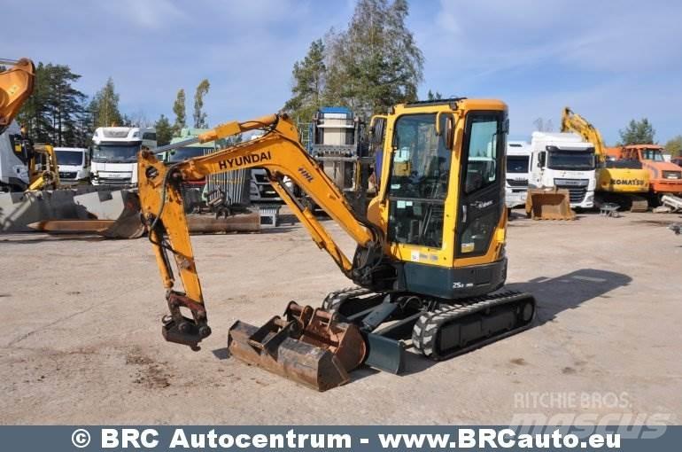 Hyundai R25Z-9AK Mini ekskavatori < 7 t