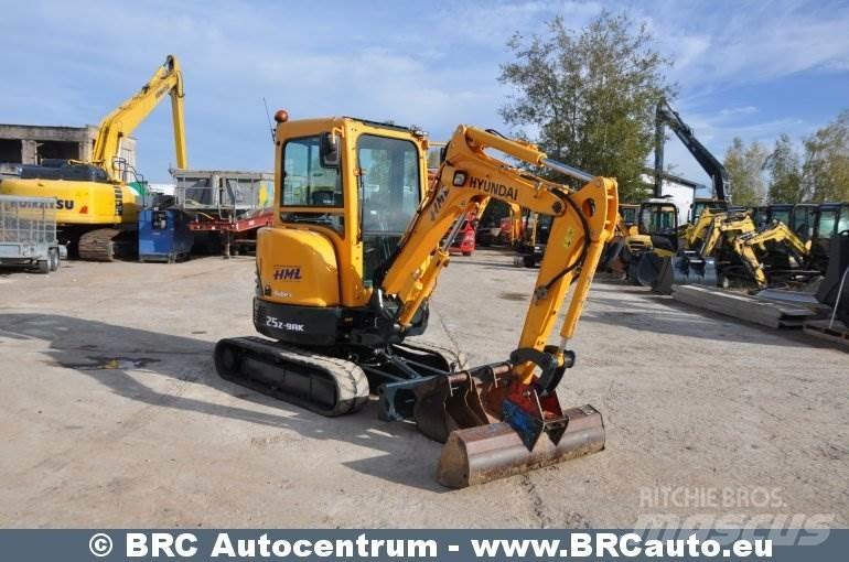 Hyundai R25Z-9AK Mini ekskavatori < 7 t