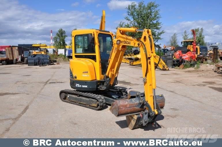 Hyundai R25Z-9AK Mini ekskavatori < 7 t