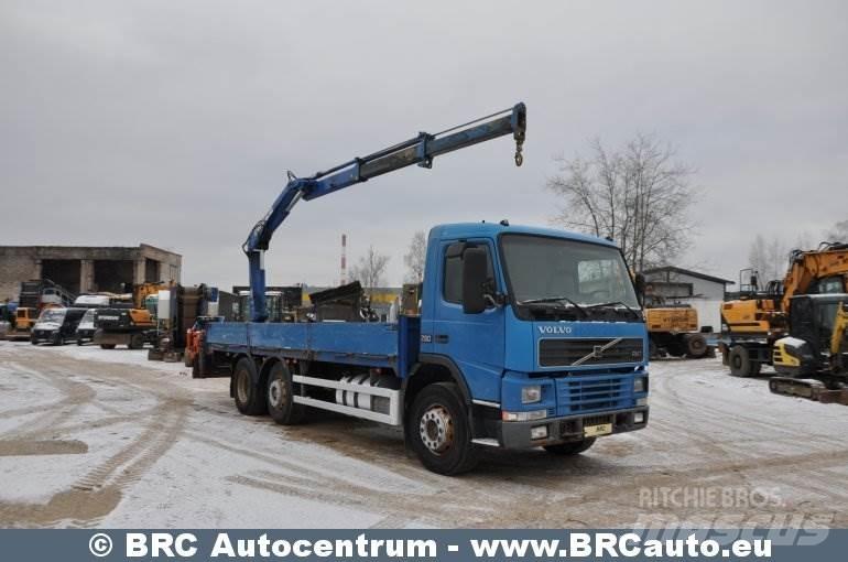 Volvo FM7 Smagās mašīnas ar celtni