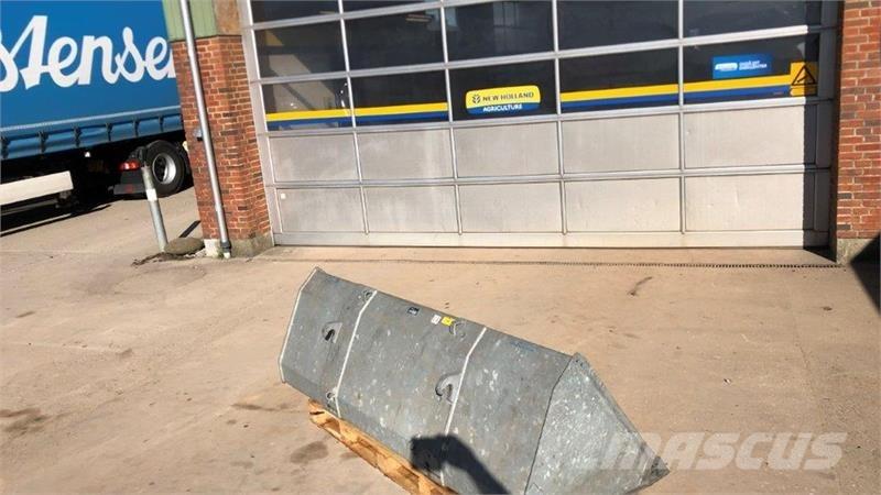 Fliegl  Frontālie iekrāvēji un ekskavatori
