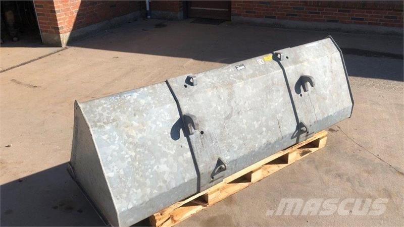 Fliegl  Frontālie iekrāvēji un ekskavatori