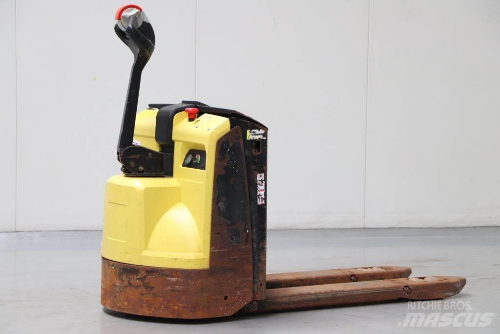 Hyster P1.8 Zemie palešu pacēlāji