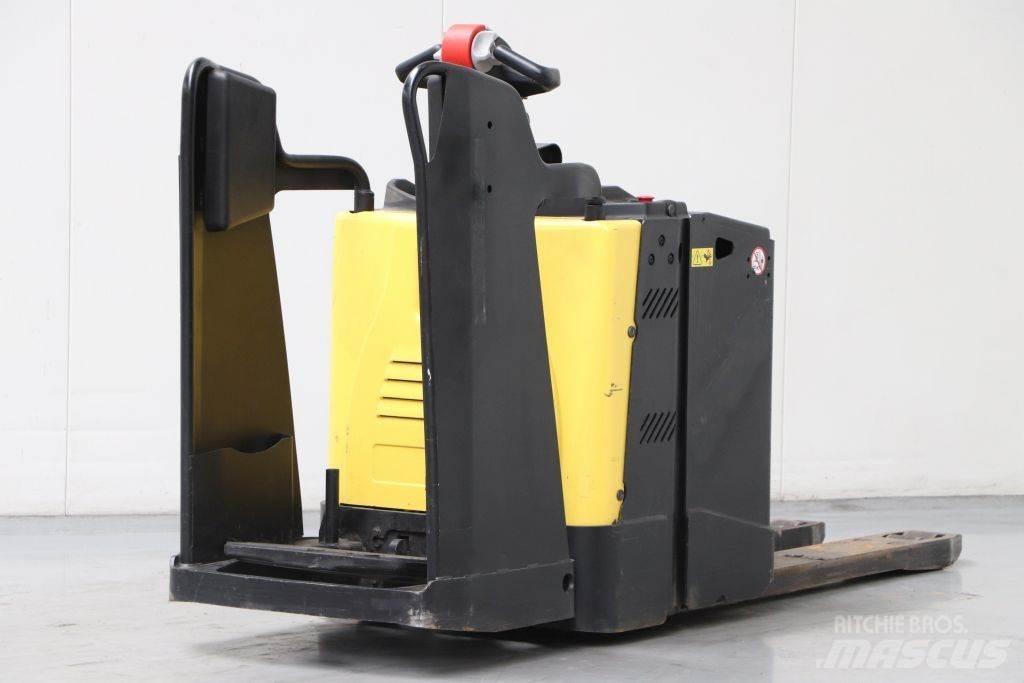 Hyster P2.0S Zemie palešu pacēlāji