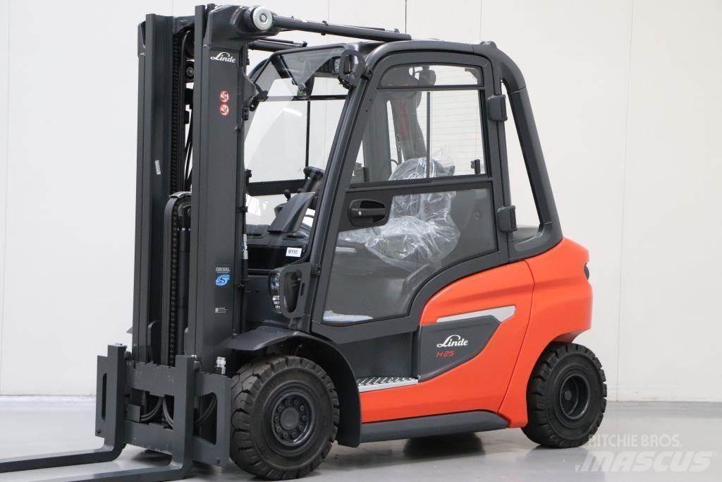 Linde H25D-01 Tehnika ar dīzeļa dzinēju