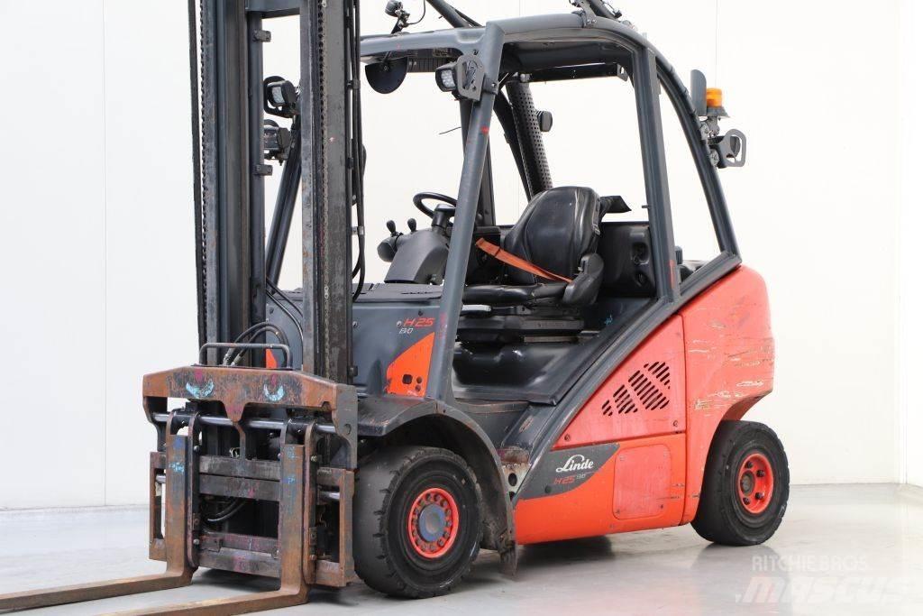 Linde H25D-02 Tehnika ar dīzeļa dzinēju