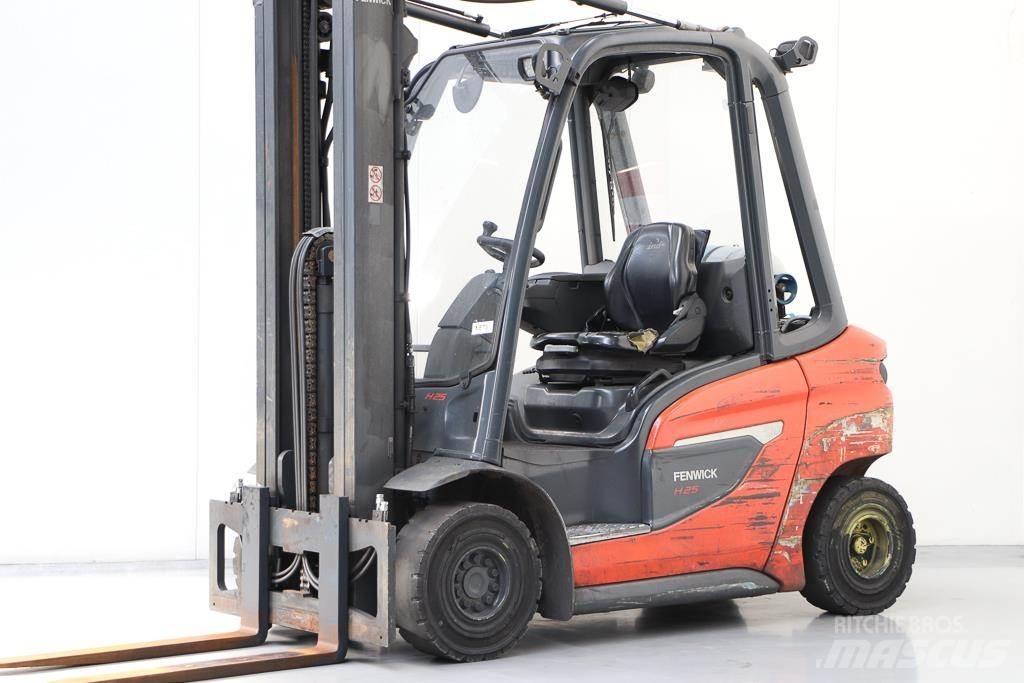 Linde H25T-01 LPG tehnika