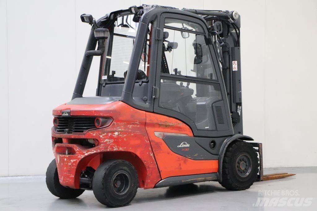 Linde H30D-01 Tehnika ar dīzeļa dzinēju