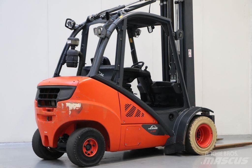 Linde H35D-02 Tehnika ar dīzeļa dzinēju