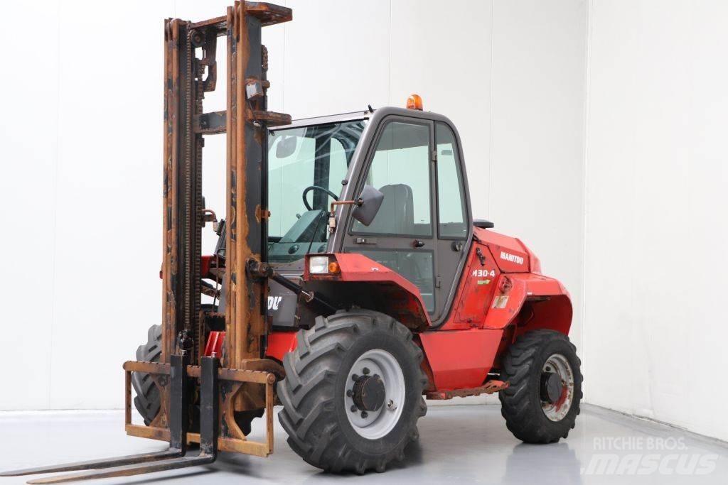 Manitou M30-4 Apvidus autokrāvējs
