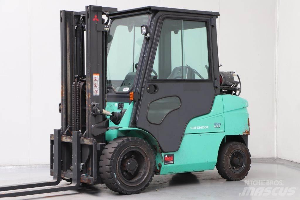 Mitsubishi FG30NT LPG tehnika