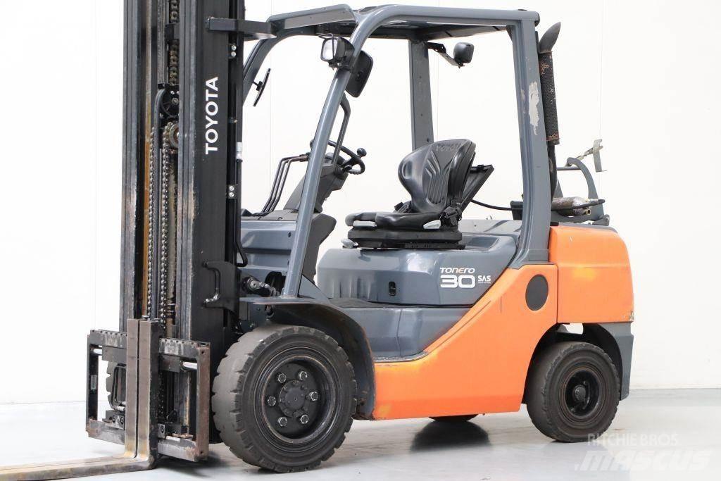 Toyota 02-8FGF30 LPG tehnika