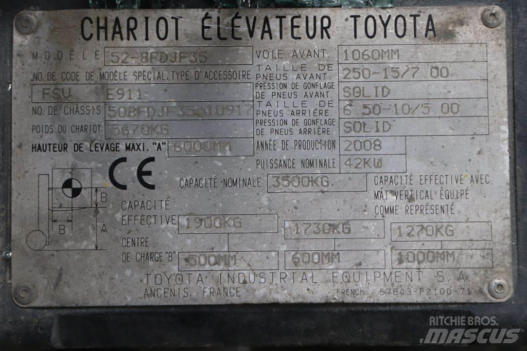 Toyota 52-8FDJF35 Tehnika ar dīzeļa dzinēju