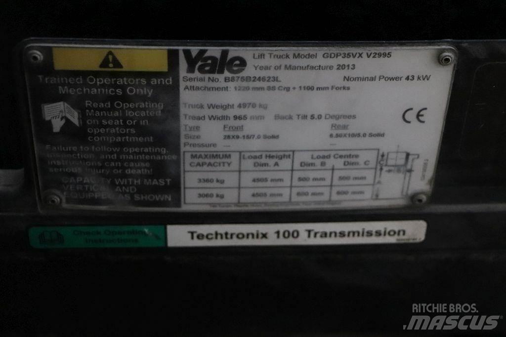 Yale GDP35VX Tehnika ar dīzeļa dzinēju