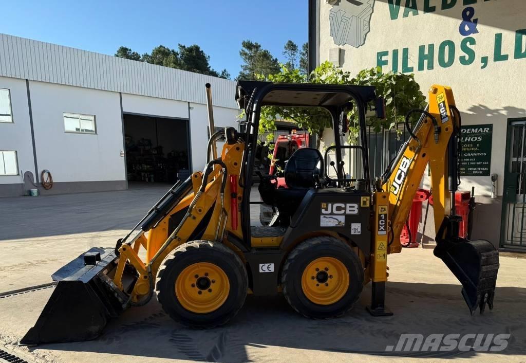 JCB 1 CX Ekskavatori-iekrāvēji