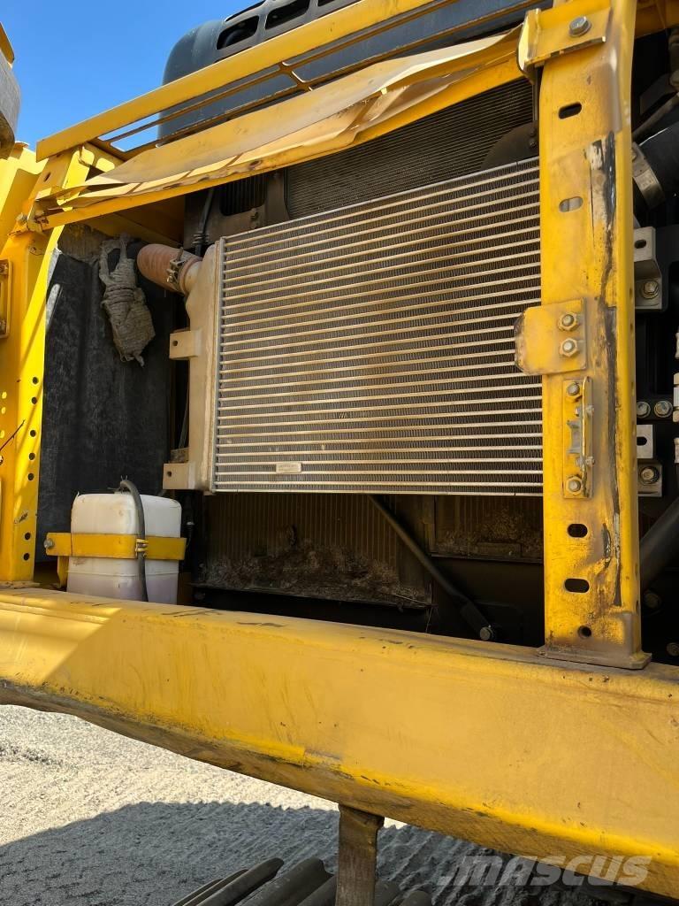 Komatsu PC 390 LC-10 Kāpurķēžu ekskavatori